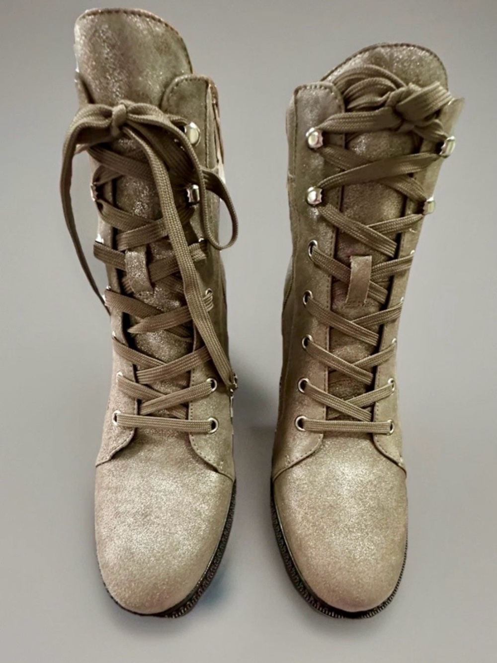 VINCE CAMUTO Gaviana Distressed Metal Dk Taupe/ Silv. Combat Lug Boot Sz 8.5 NIB